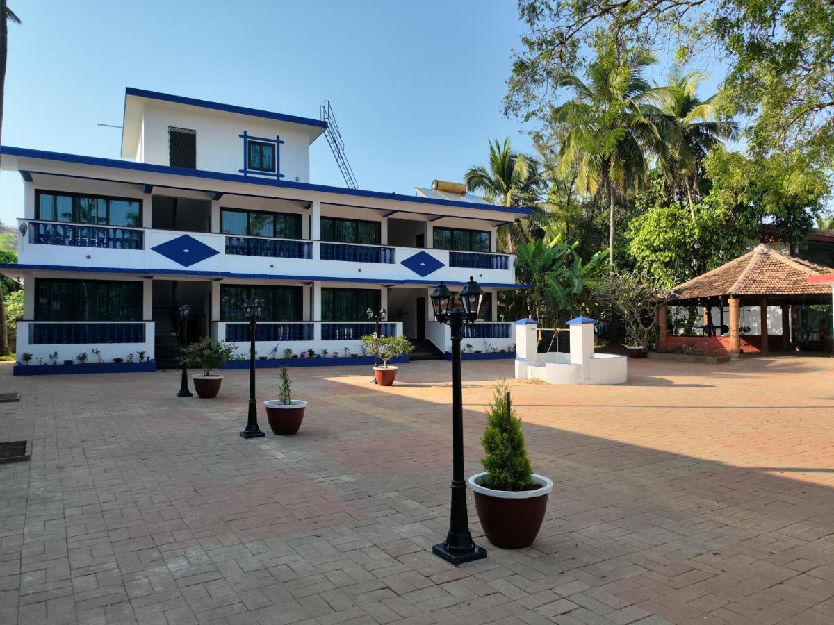 Anjuna Blue Resort ภายนอก รูปภาพ