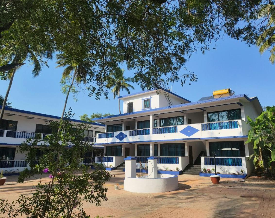 Anjuna Blue Resort ภายนอก รูปภาพ