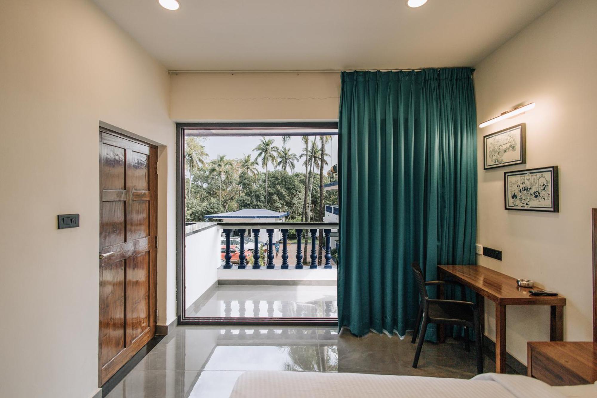Anjuna Blue Resort ภายนอก รูปภาพ