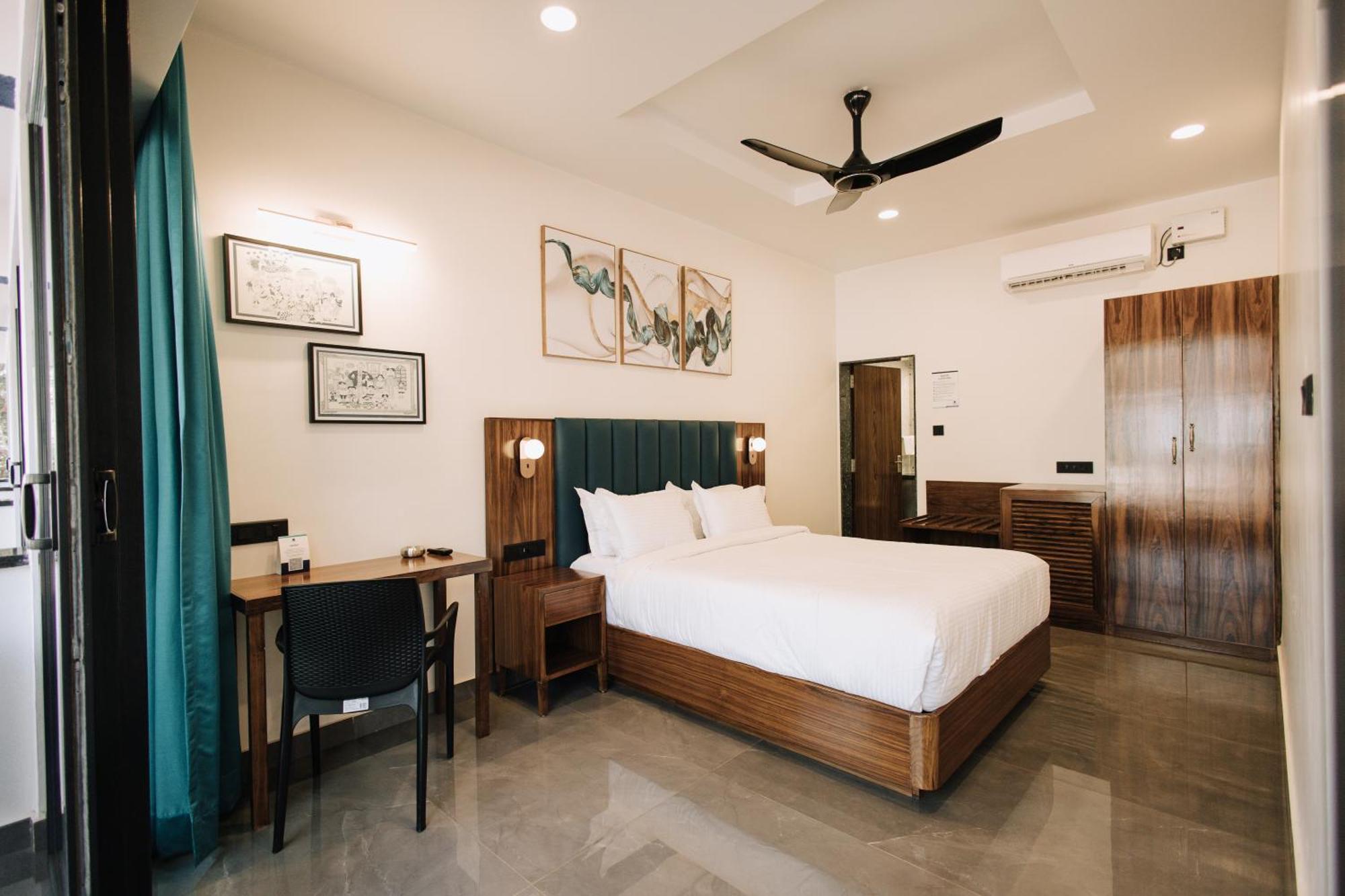 Anjuna Blue Resort ภายนอก รูปภาพ