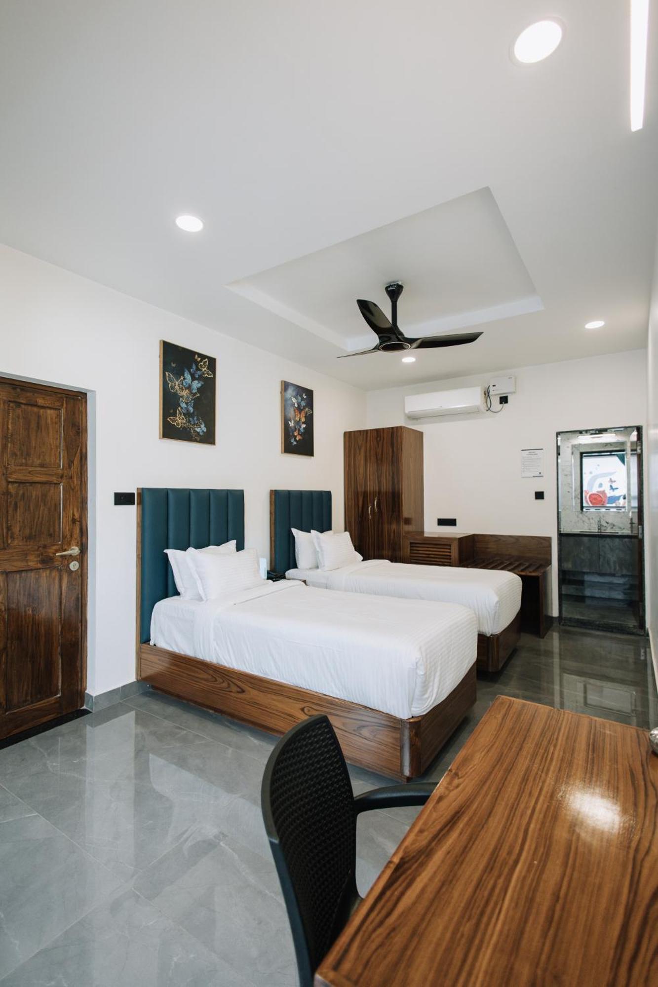 Anjuna Blue Resort ภายนอก รูปภาพ