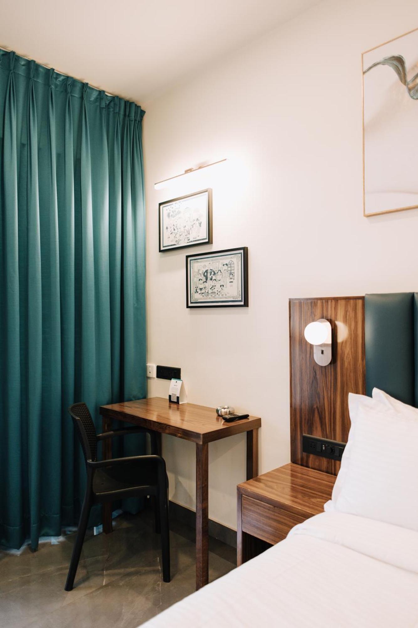 Anjuna Blue Resort ภายนอก รูปภาพ