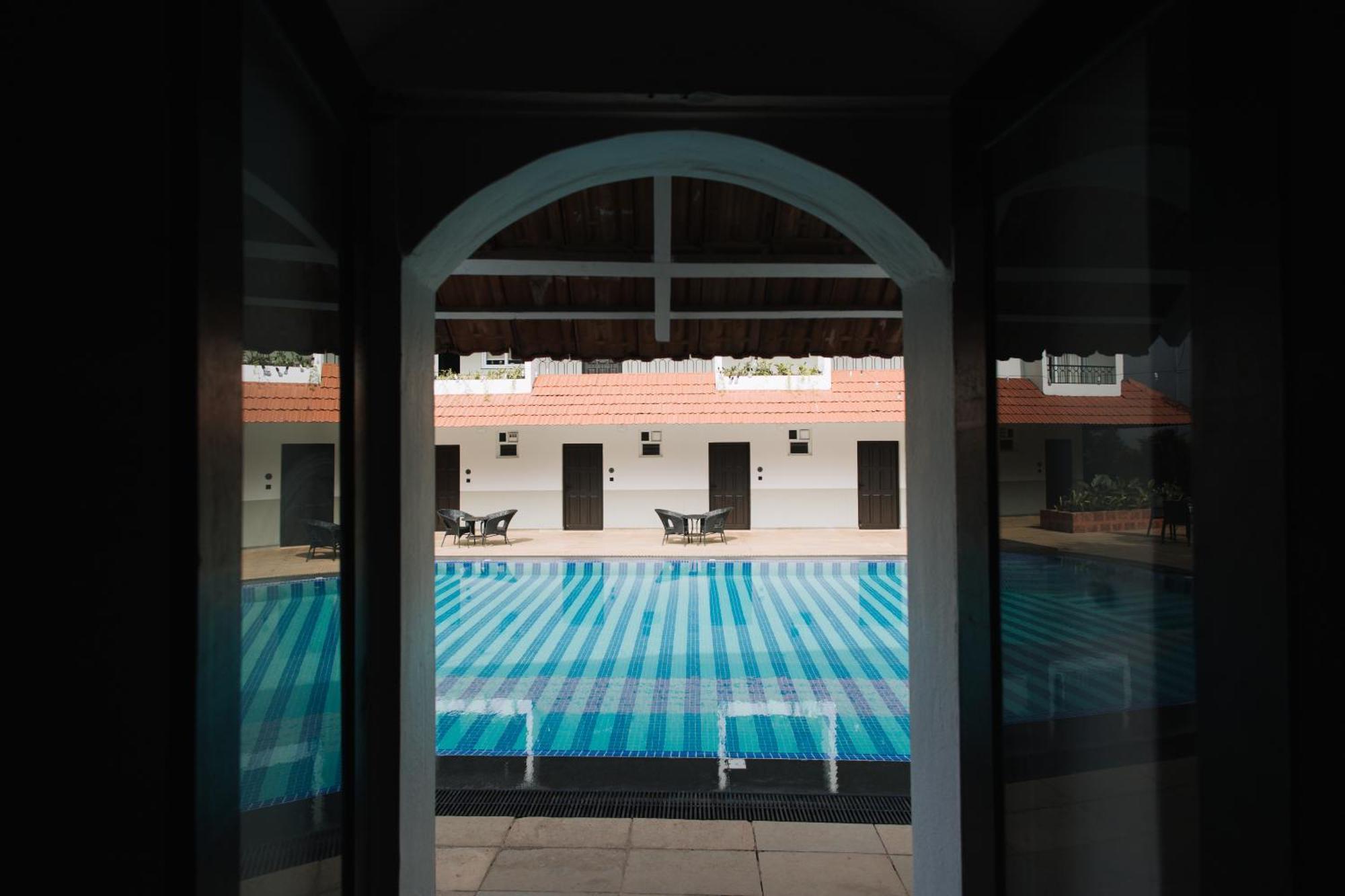 Anjuna Blue Resort ภายนอก รูปภาพ