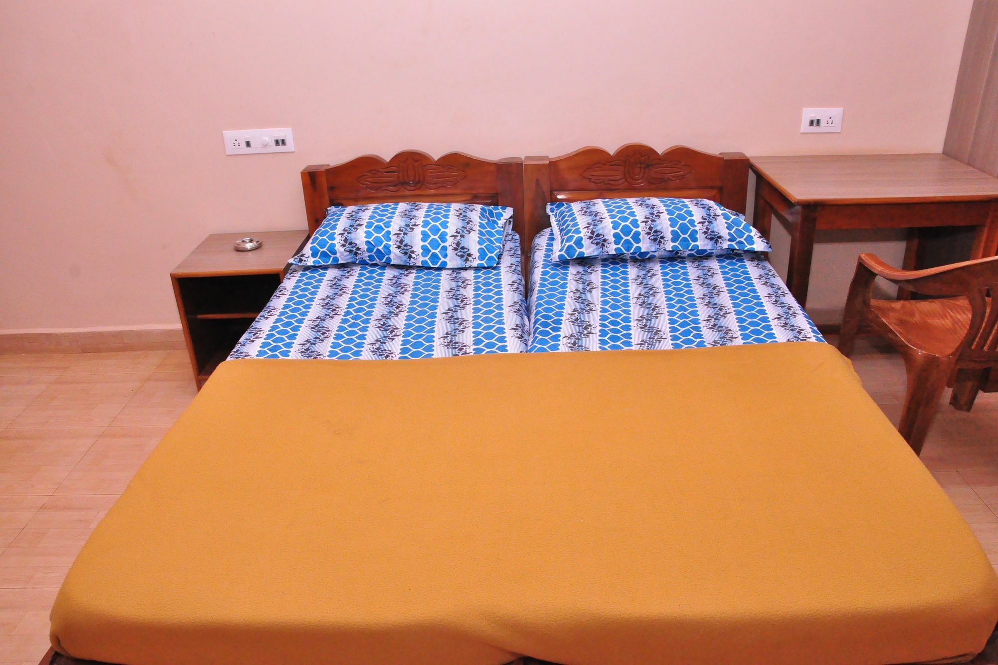 Anjuna Blue Resort ภายนอก รูปภาพ