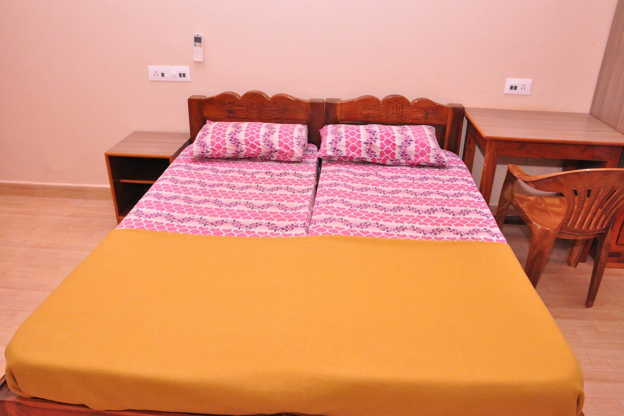 Anjuna Blue Resort ภายนอก รูปภาพ