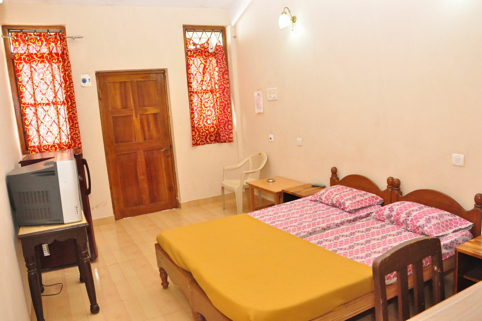 Anjuna Blue Resort ภายนอก รูปภาพ